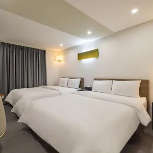 Hotel Stay Inn 酒店